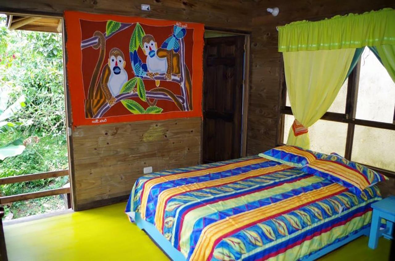Wood House Hostel La Fortuna 외부 사진