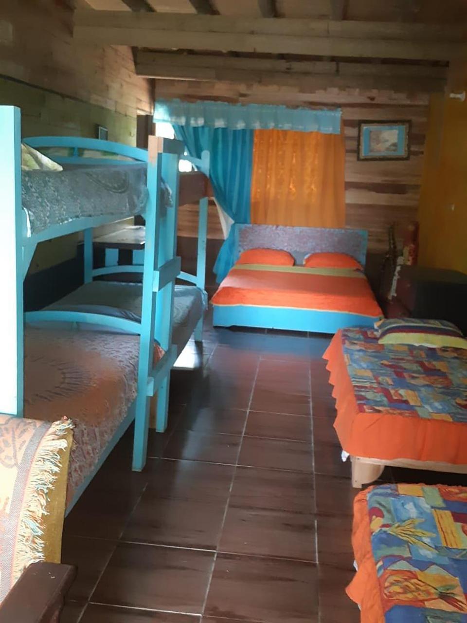 Wood House Hostel La Fortuna 외부 사진